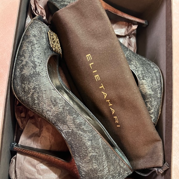 Elie Tahari Metallic Dark Green Heels, EU Size 37.5, US Size 7 - Picture 7 of 8